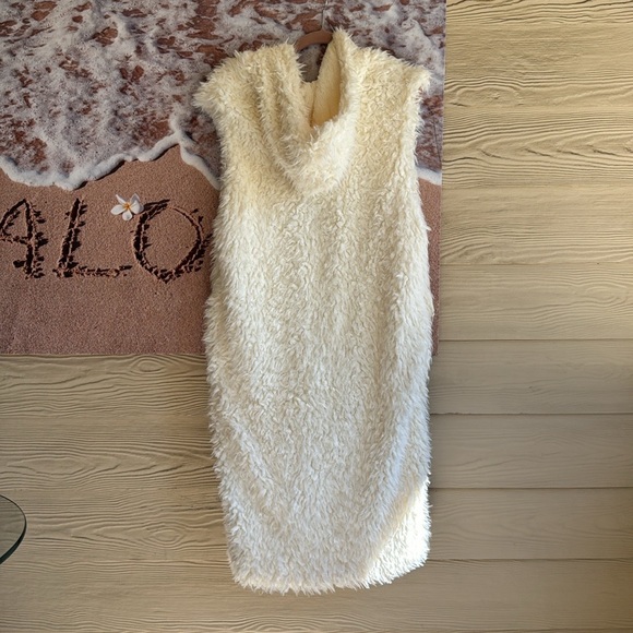 CODE 22 ~ Long Hooded Vest~ - Picture 3 of 5